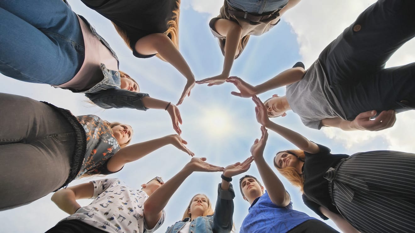 AdobeStock_2890356152048×1152 Venue Llambed